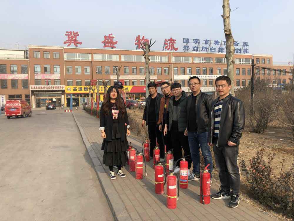 401051546.jpg 401051546.jpg